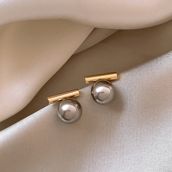 Elegant Gold Dark Pearl Earrings