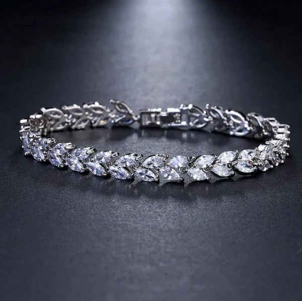 Nemorina Foliora Bracelet | White Gold