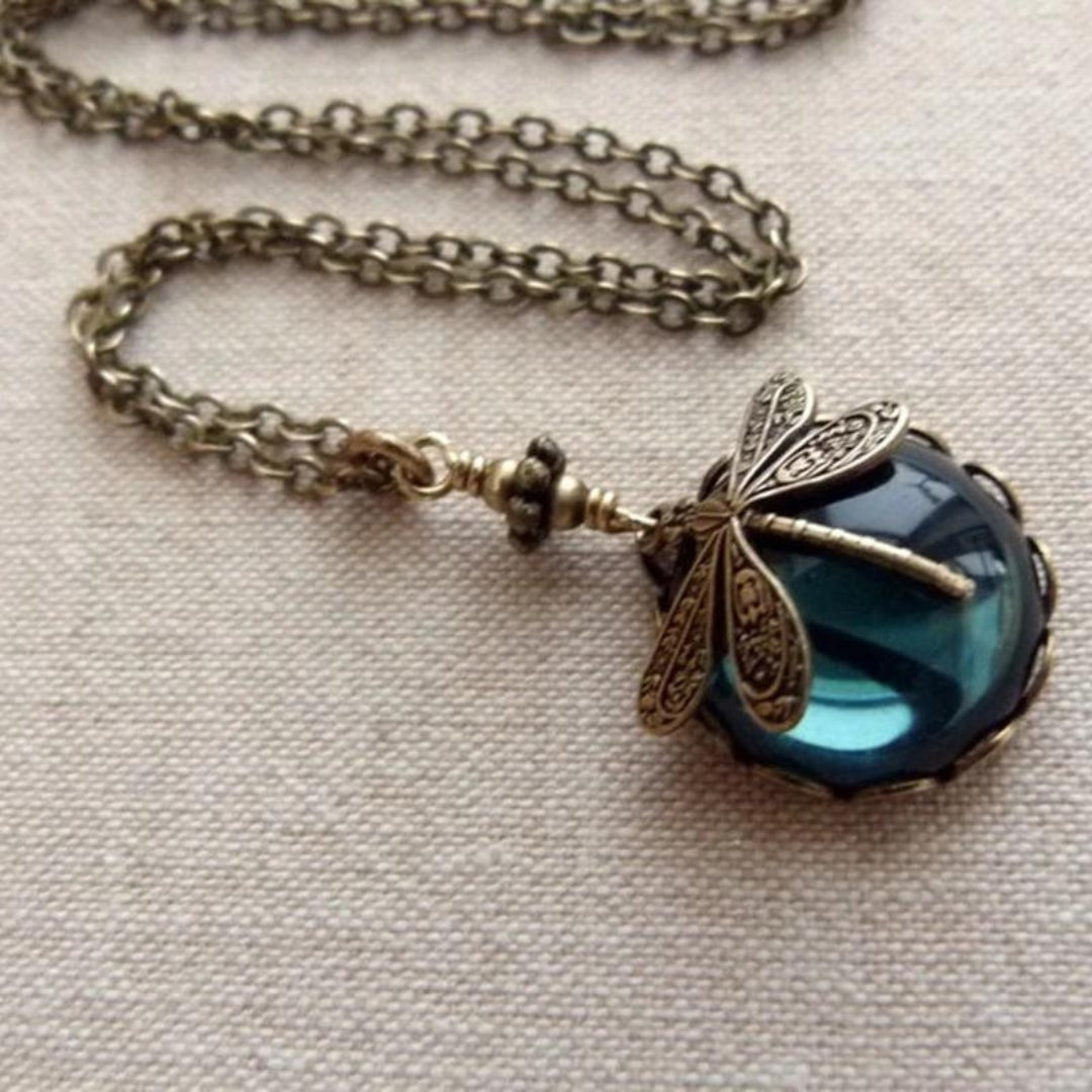 Beautiful Vintage Dragonfly Necklace with Bonus Earrings | Limited Time Offer