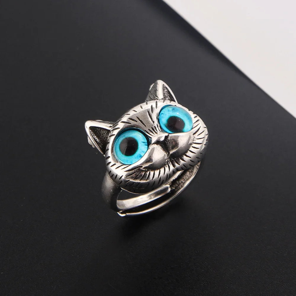 Blue-Eyed Cat Ring | Playful Vintage Silver Animal Ring for Cat Lovers