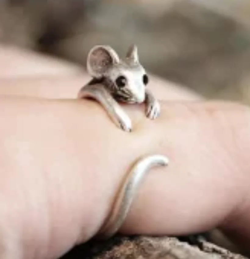 Adorable Mouse Wrap Ring | Vintage Adjustable Jewelry