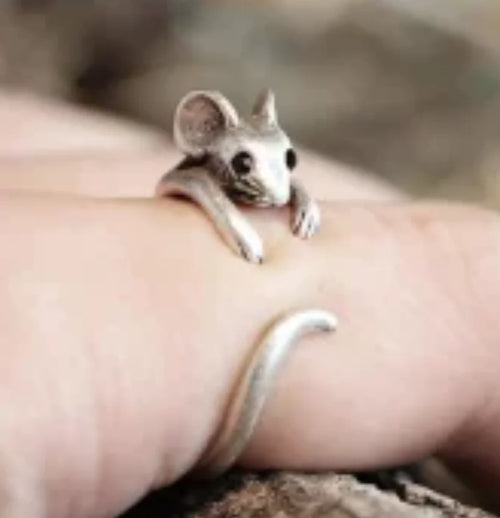 Adorable Mouse Wrap Ring | Vintage Adjustable Jewelry