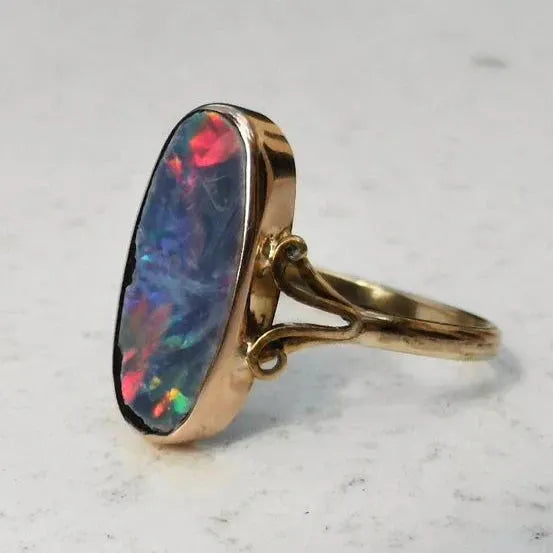 Timeless Colorful Opal Ring | Gold