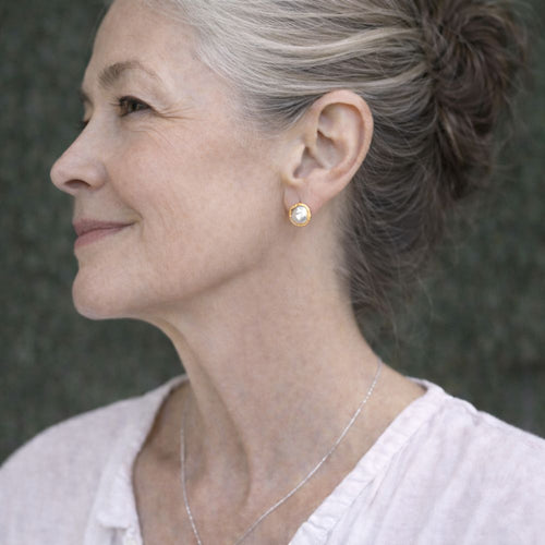 Elegant Pearl Earrings by Carmen